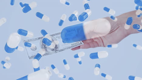 animación de pastillas médicas cayendo sobre una mano que sostiene un billete de dólar estadounidense.