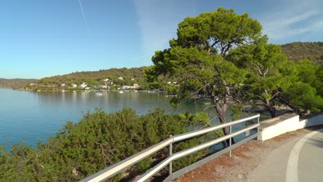 Neorio-Bay-Ankerplatz-Auf-Der-Griechischen-Insel-Poros