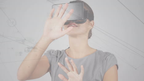 animación de la red de conexiones sobre mujer de negocios con auriculares vr