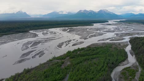 4K-Drone-Video-of-Chulitna-River-and-Boreal-Forest-near-Denali-State-Park-in-Alaska