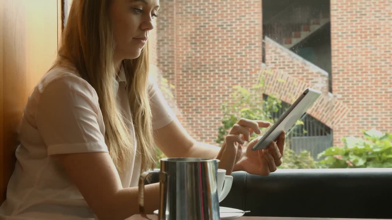 Businesswoman using a tablet