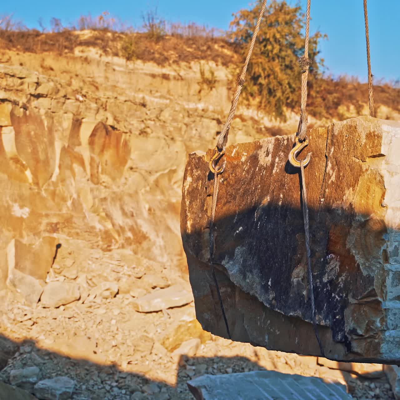 Cava di estrazione di marmo