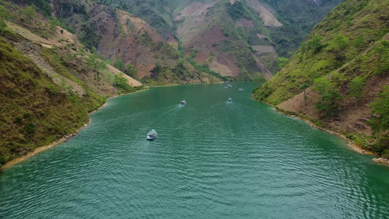 마 피 랭 협곡과 베트남 여객선 운송