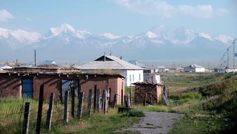 cordillera de alay en la región de osh de kirguistán