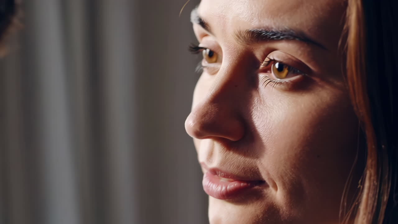 perfil de una mujer en primer plano