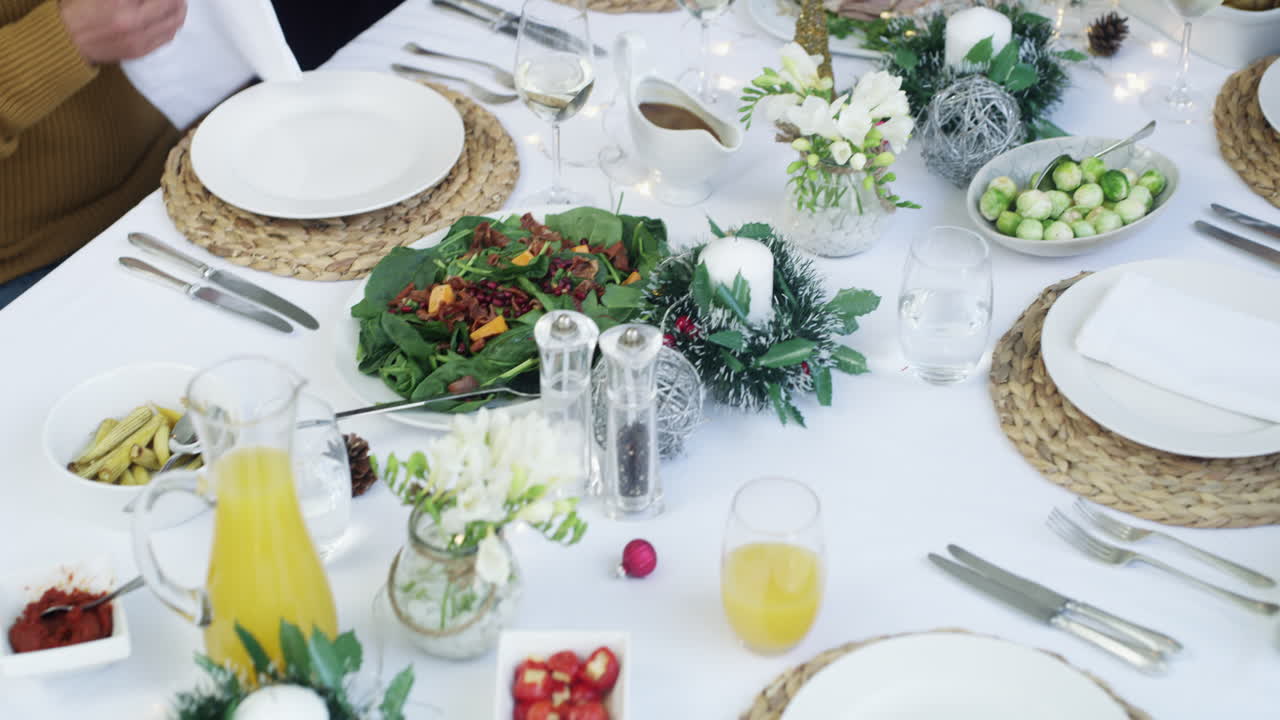 파고들 준비를 하고 있습니다.