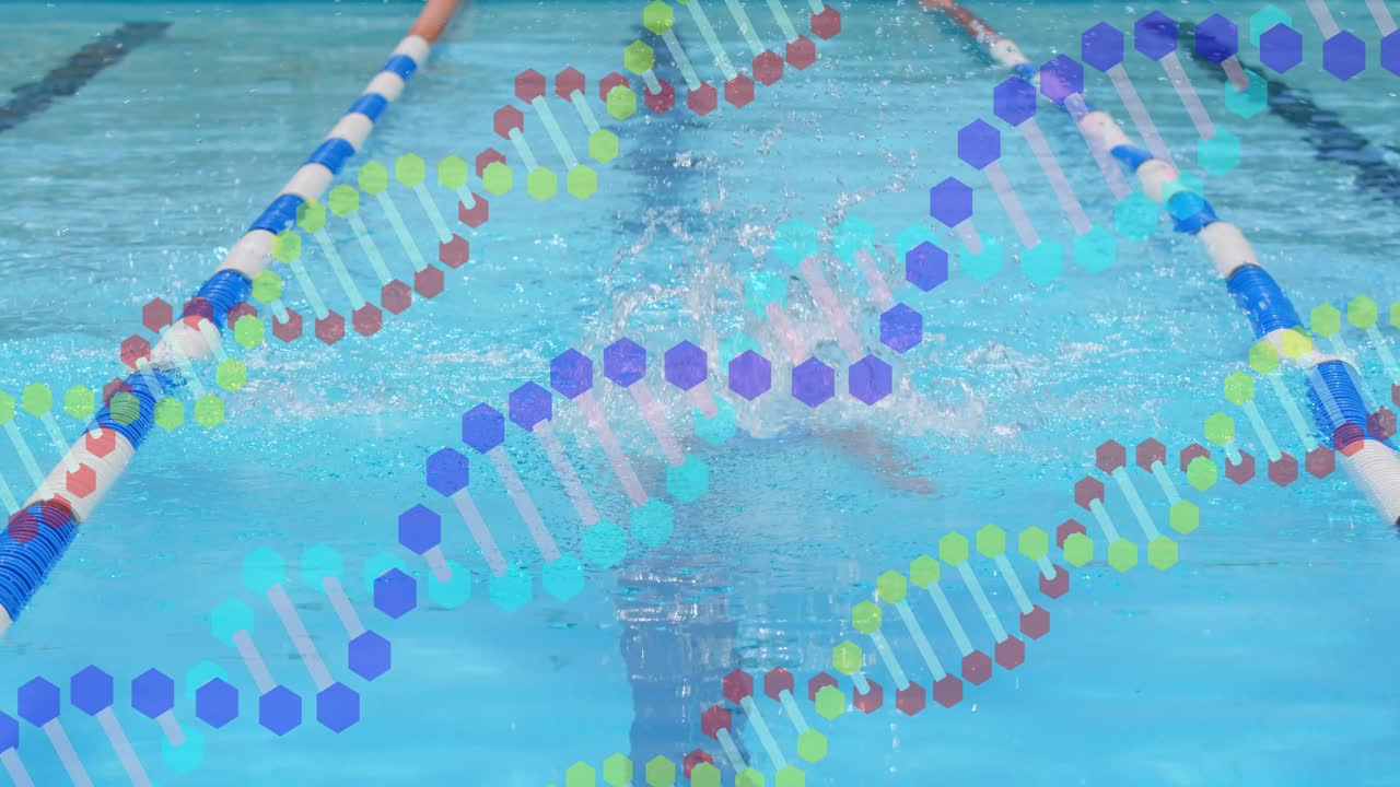 Nadador levantando a cabeça para respirar enquanto nada estilo borboleta na piscina, com hélice biotecnológica flutuante