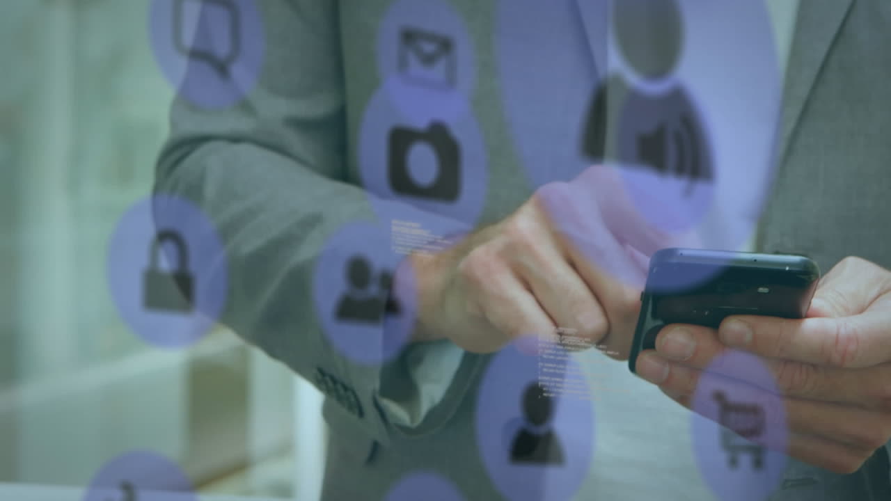 анимация сети соединений с иконками над бизнесменом, использующим смартфон