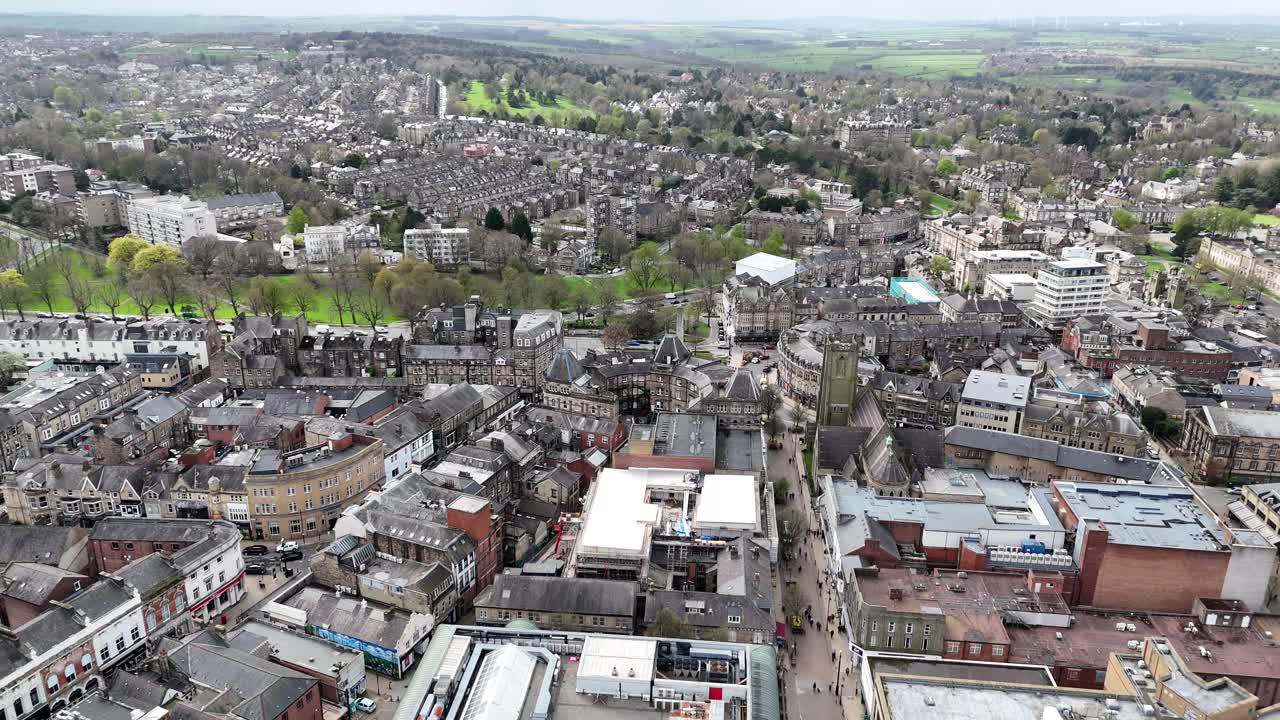 harrogate centro de la ciudad de north yorkshire ciudad del reino unido panorámica drone aéreo