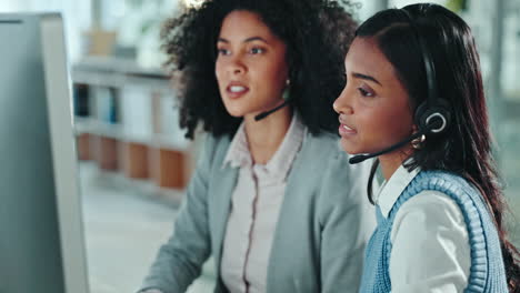 mujeres, gerente de equipo y apoyo del centro de llamadas