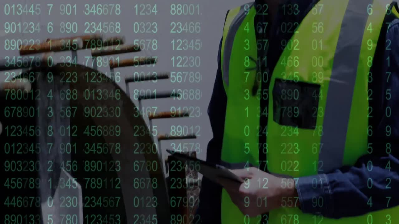 건설 현장에서 일하는 백인 남성 건설에 대한 데이터 처리 스크린