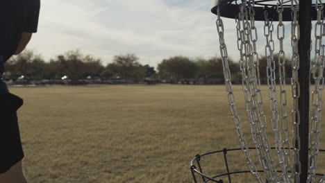 disc golf forehand in slow motion | purple disc comes out very wobbly