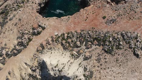 video aéreo de drones de malta, mellieha y alrededores