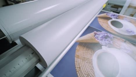 laminating machine. banner lamination. polygraphy