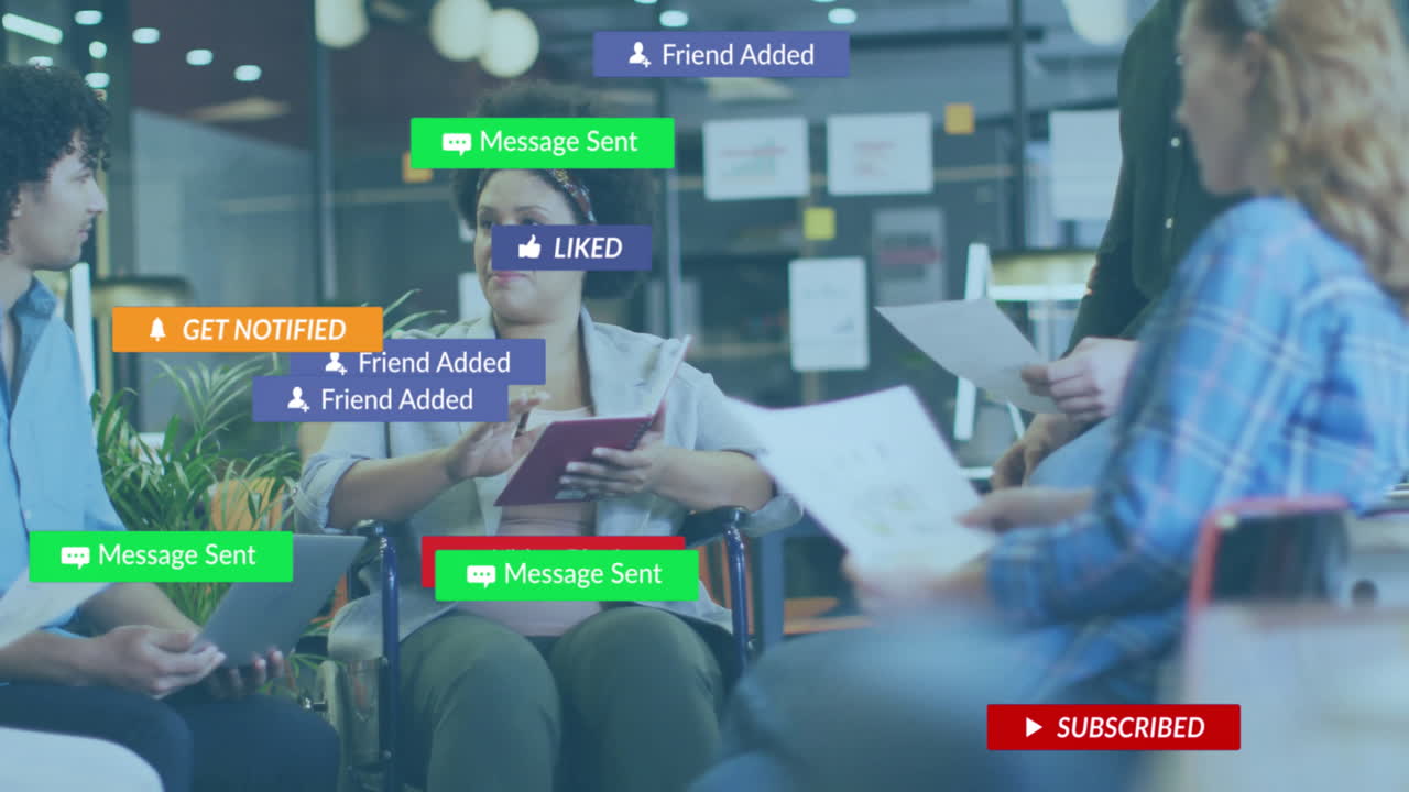 소셜 미디어 알림: 사무실 회의에서 다양한 사람들을위한 애니메이션