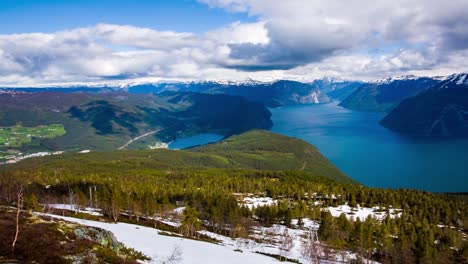 Wunderschöne-Natur-Norwegen.