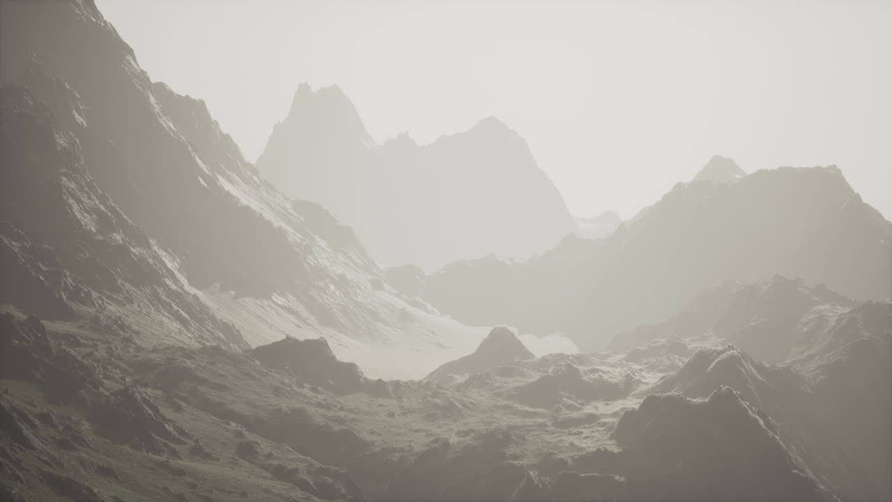 극적인 산과 안개