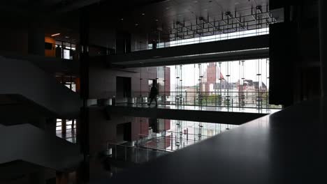 Interior-Del-Foro-De-Música-En-La-Ciudad-De-Wroclaw