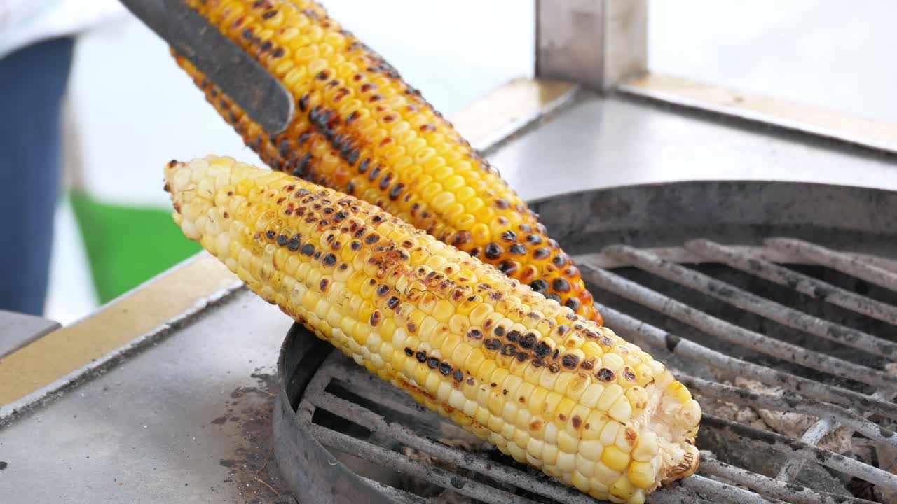 Grilled Corn on the Cob