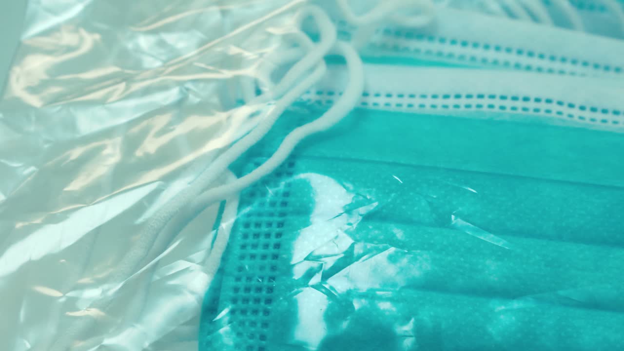 대량의 의료용 안면 마스크