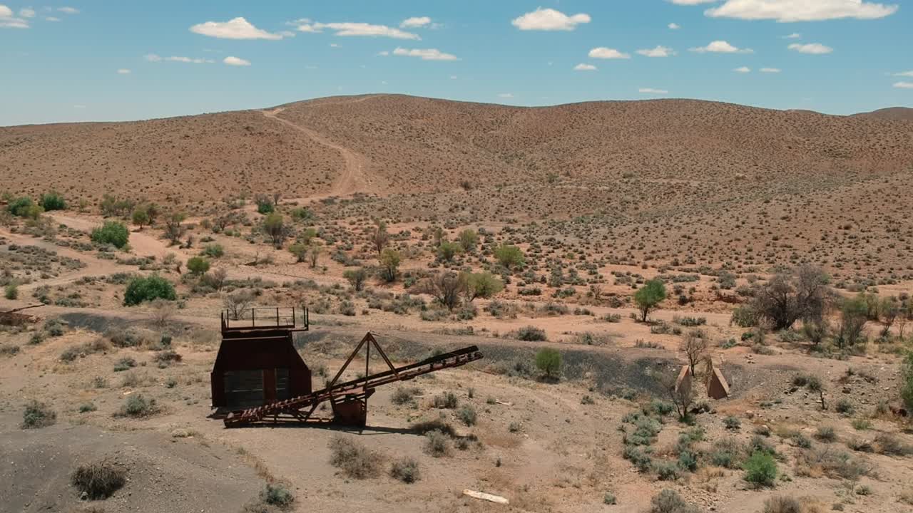 Long unused machines at an abandoned mine site near Silverton in outback Australia