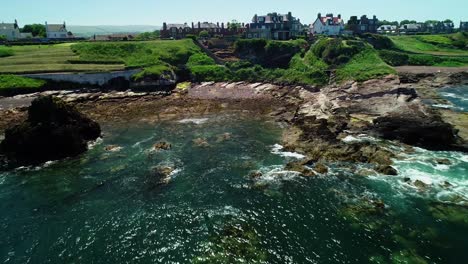 Tomando-Vuelo-Desde-Bellhaven-Bay,-En-La-Hermosa-Región-Escocesa-De-East-Lothian