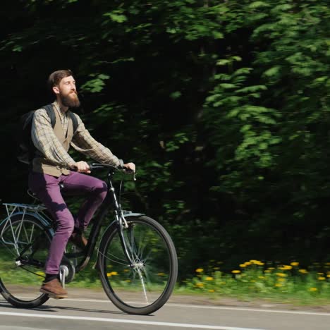 Hombre-En-Bicicleta-2