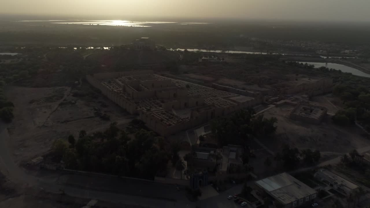 Ripresa con drone dell'antica città di Babilonia in Iraq