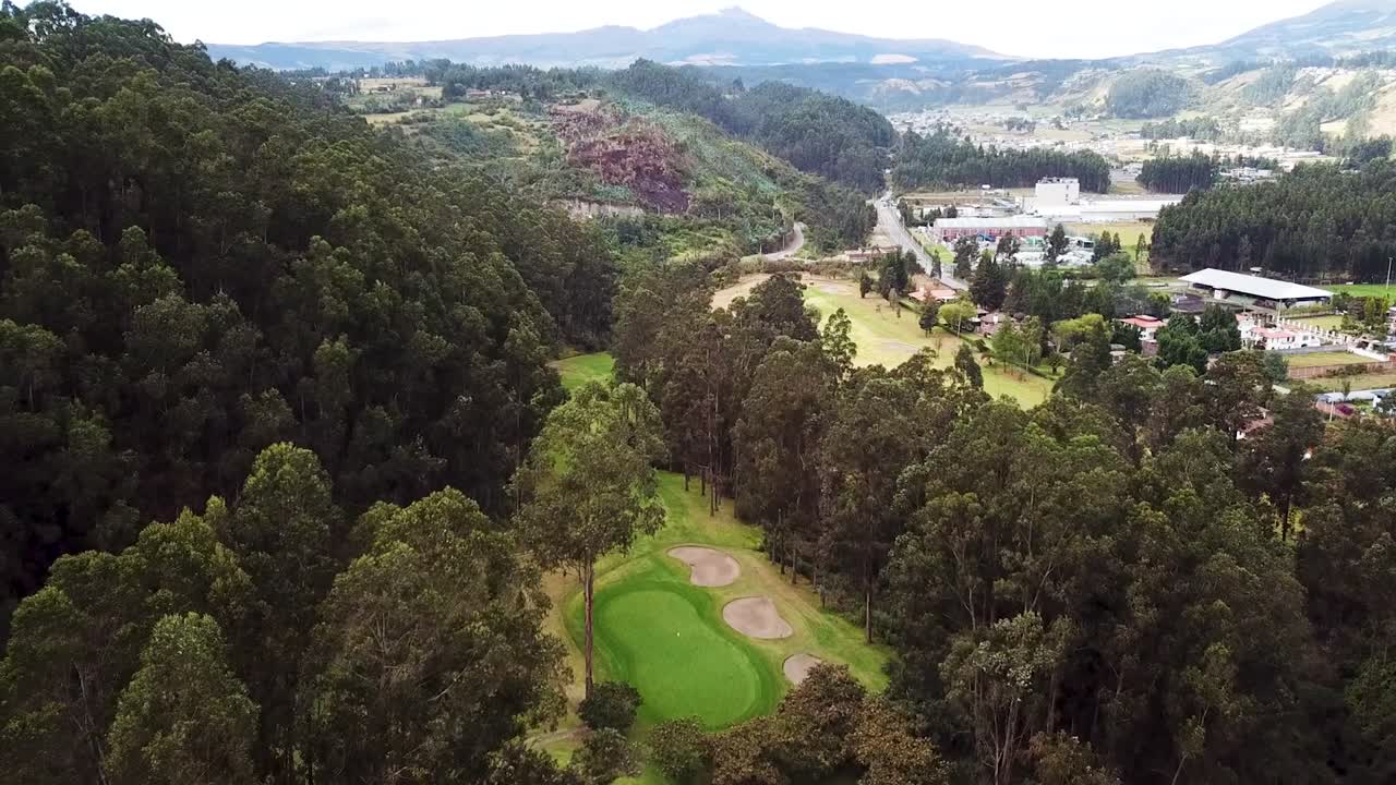 에도르 의 숲  에 있는 골프 클럽 의 공중 사진