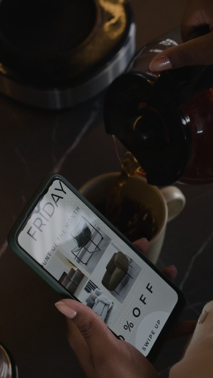 Coffee Break Shopping