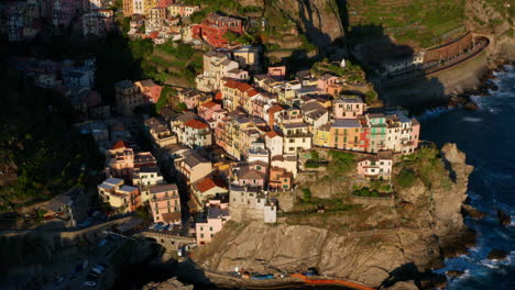manarola, hermoso municipio de riomaggiore