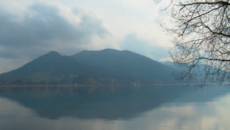tegernsee 근처의 산, baumgartenschneid 및 ostin을 향한 전망