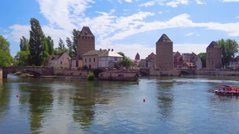 El-Río-Enfermo-En-La-Pequeña-Francia-Estrasburgo-Alsacia