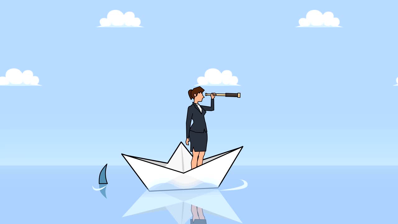 평평한 만화 사업가 여성 캐릭터는 스파이글라스를 통해 종이 보트 애니메이션에서 상어 근처에 떠 있습니다.