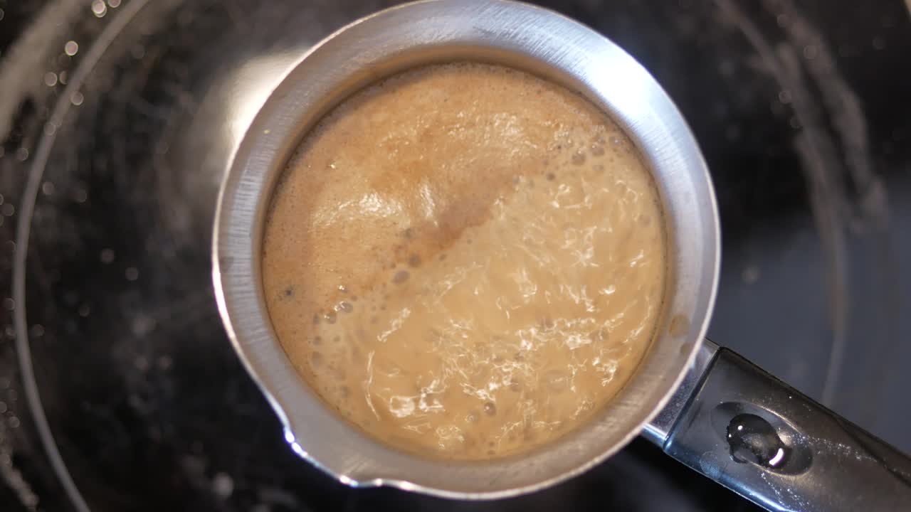 Produzione di caffè turco