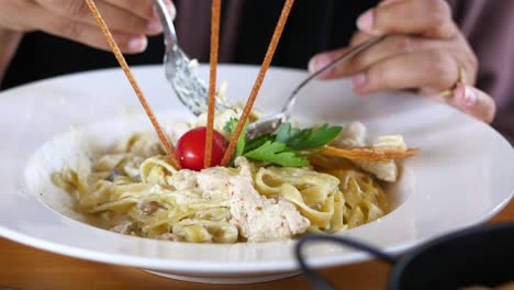 delicious chicken pasta with creamy sauce