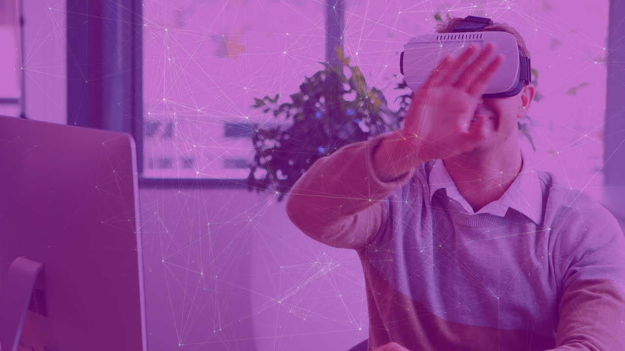 animazione di una rete di connessioni su un uomo d'affari caucasico che usa un auricolare vr