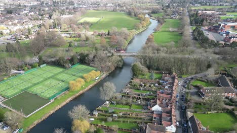 Río-Avon-Warwick-Warwickshire-Inglaterra-Drone,-Aéreo