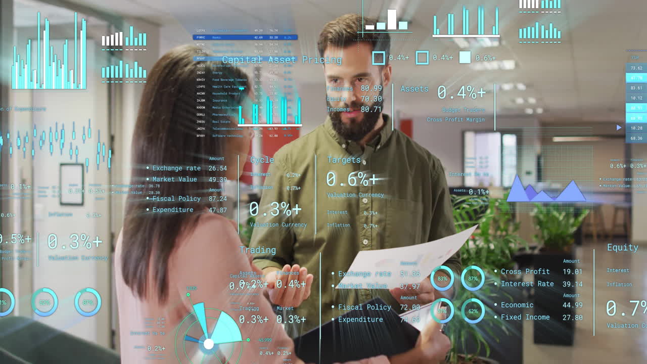 animación del procesamiento de datos financieros sobre diversas personas de negocios en la oficina