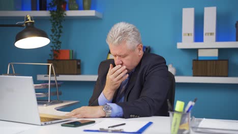 businessman suffering from asthma experiences shortness of breath.