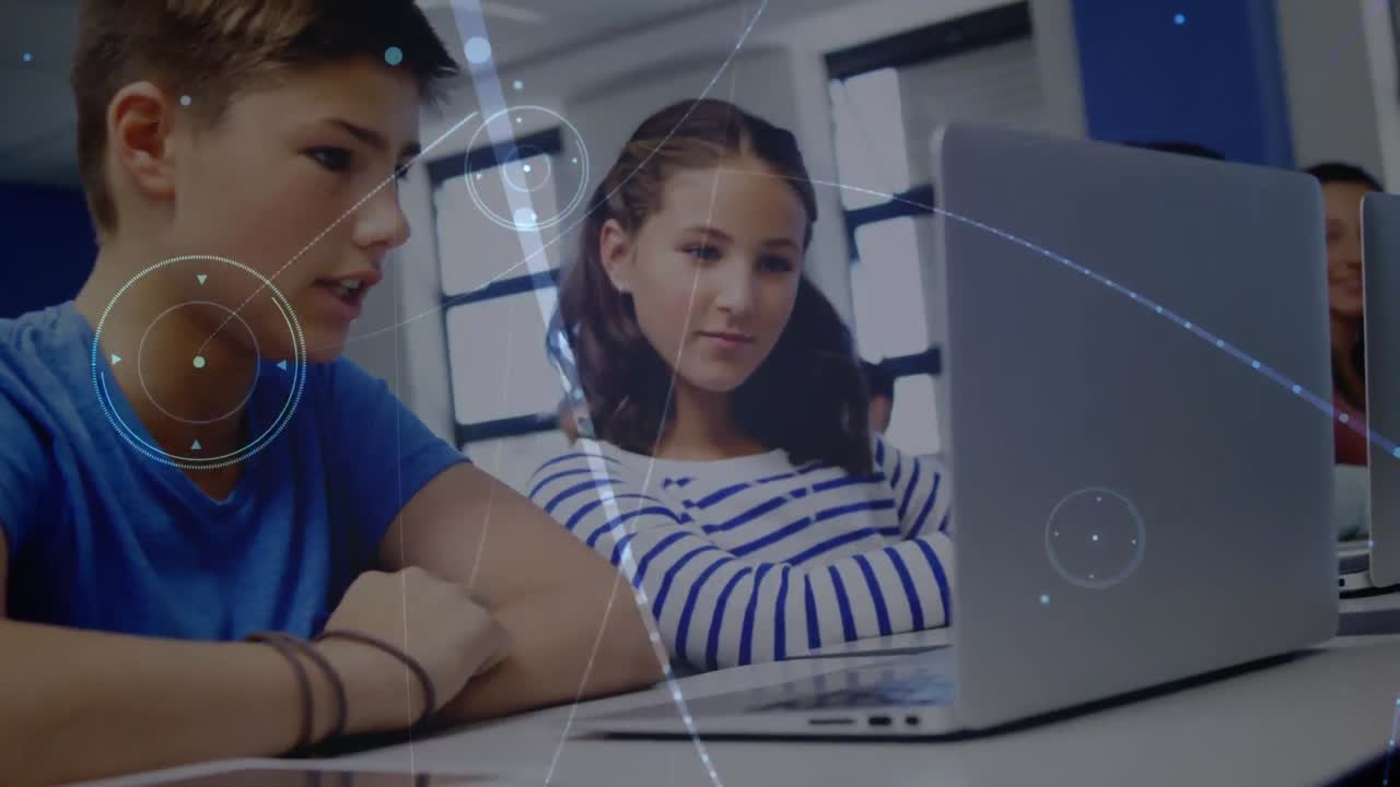 animación de niños usando computadoras portátiles sobre puntos y líneas flotando en el fondo
