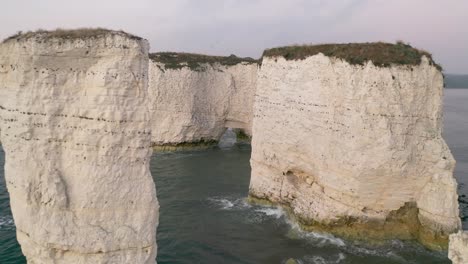 stunning coastal cliffs of the isle of purbeck