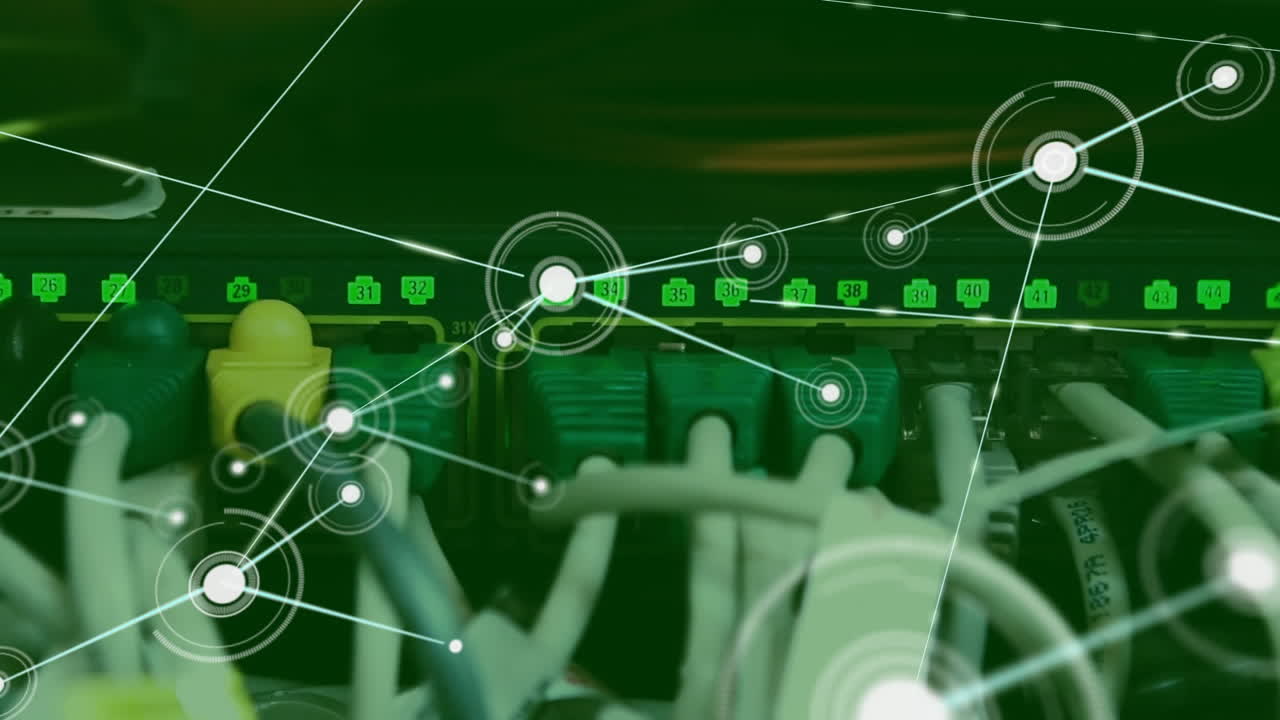 배경에서 컴퓨터 케이블을 가진 연결 네트워크의 애니메이션