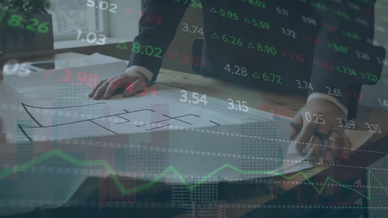 animación de la junta comercial multicolor sobre diversos arquitectos discutiendo el plan de piso en el plano