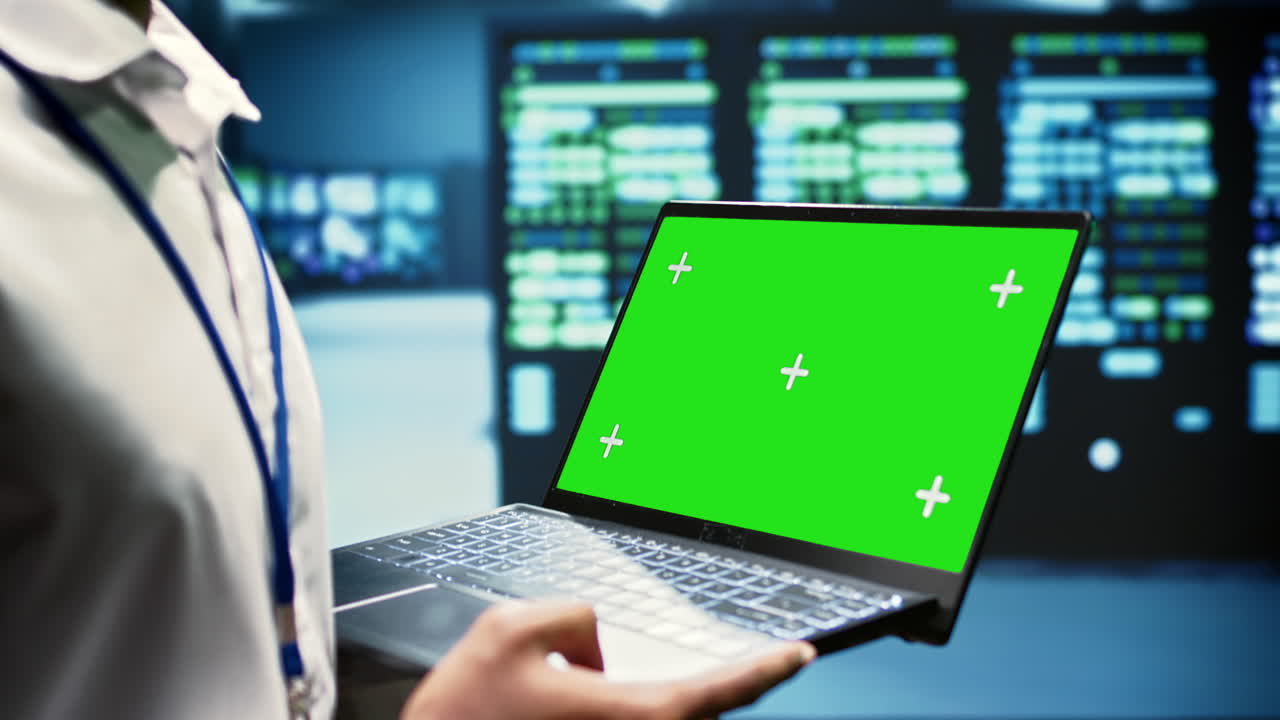 programador que utiliza un modelo de portátil