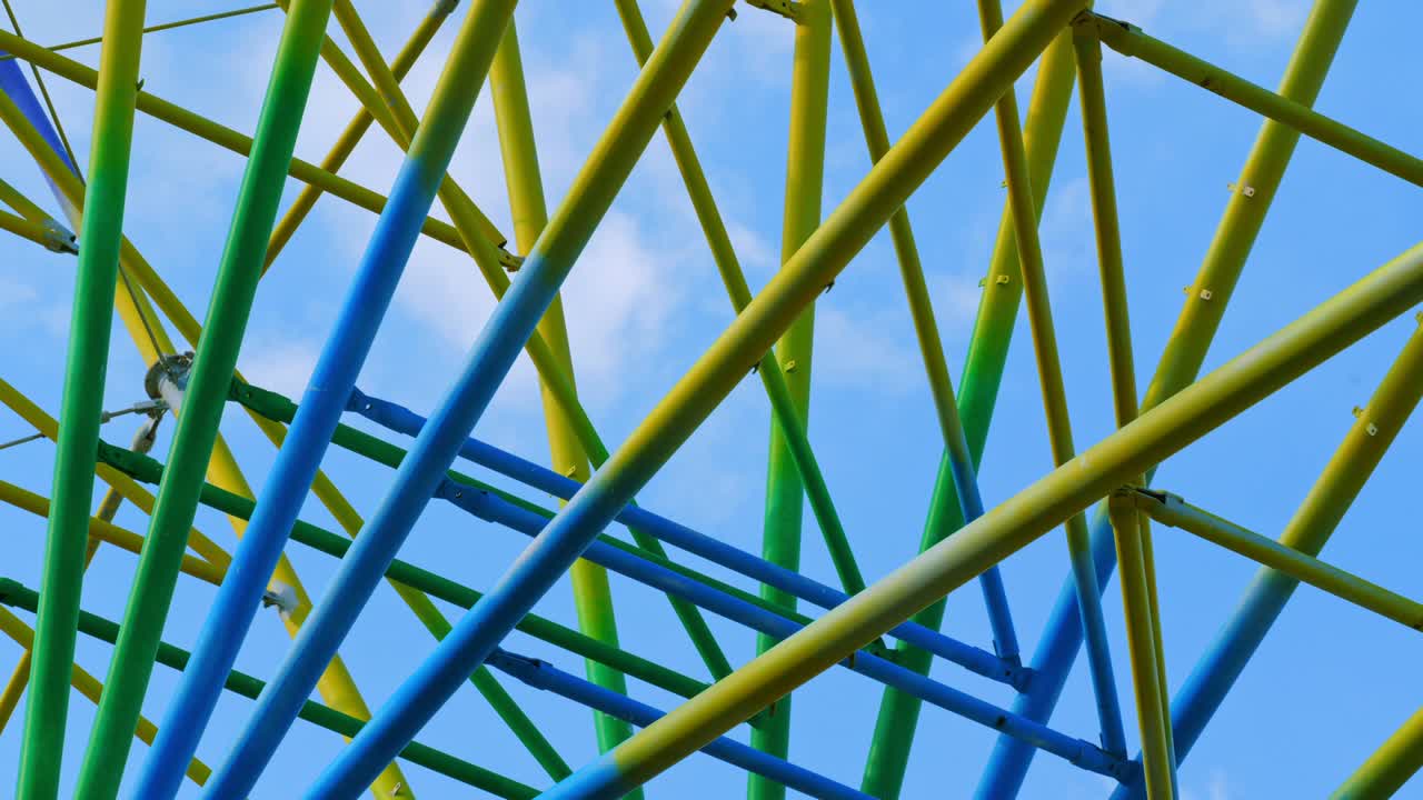 페리스 의 금속 다채로운 구조.