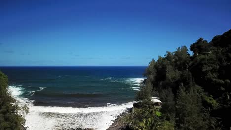 Hawaii---Flug-Unter-Einer-Riesigen-Brücke-Auf-Der-Big-Island-Von-Hawaii,-Teil-2