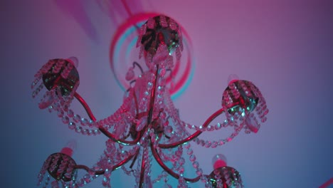 lámpara de araña abstracta en cámara lenta