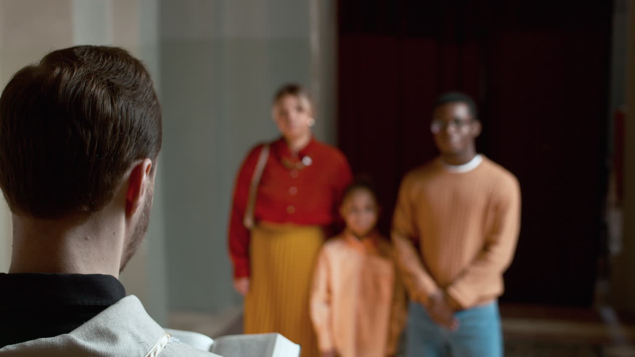 일요일 교회에서 가족