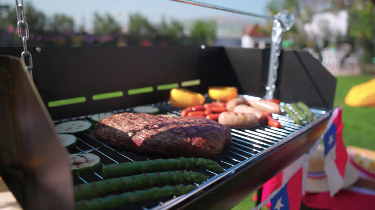 fiestas patrias chile parrilla grill 18 de septiembre carne y banderas